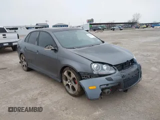 2007 Volkswagen Jetta Sedan GLI 2.0L Turbo with VIN 3VWXJ71K57M095261, listed as a IAAI auction lot 41495424 with 246,772 mi miles. Bid and sale history available at carsss.com. Image 1.