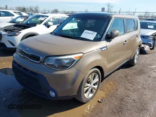 2015 Kia Soul + with VIN KNDJP3A53F7198844, listed as a IAAI auction lot 41903997 with 158,833 mi miles. Bid and sale history available at carsss.com. Image 2.