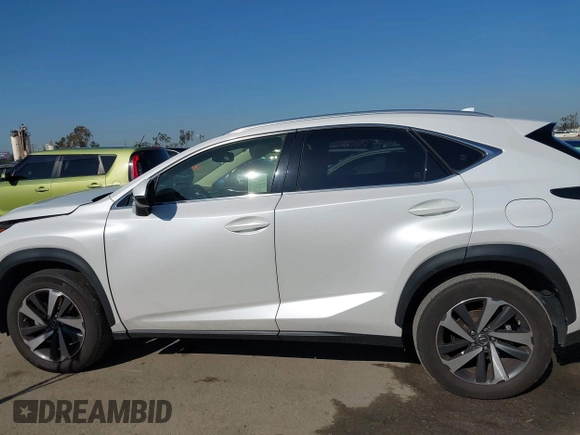 2020 Lexus NX 300 z VIN JTJDARBZ4L5007813, wystawiony jako IAAI lot #41988843 z przebiegiem 53 298 mil mil oraz . Historia ofert i sprzedaży dostępna na DreamBid. Obrazek 14.