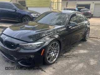 2018 BMW M3 z VIN WBS8M9C55J5J78860, wystawiony jako Copart lot #55635395 z przebiegiem 20 754 mil mil oraz Szkody całkowita. Historia ofert i sprzedaży dostępna na DreamBid. Obrazek 2.