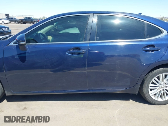 2013 Lexus ES 250 with VIN JTHBK1GG8D2010439, listed as a IAAI auction lot 42131237 with 145,012 mi miles and . Bid and sale history available at DreamBid. Image 15.