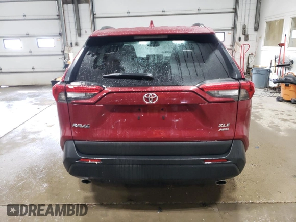 2024 Toyota RAV4 XLE Premium z VIN 2T3A1RFV0RW456338, wystawiony jako Copart lot #50769835 z przebiegiem 37 173 mil mil oraz Nie do naprawy • Non repairable. Historia ofert i sprzedaży dostępna na DreamBid. Obrazek 6.