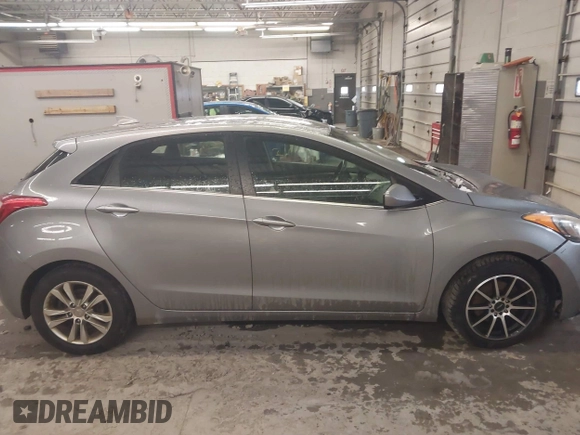 2013 Hyundai Elantra GT with VIN KMHD35LE6DU101924, listed as a IAAI auction lot 42032821 with 188,839 mi miles. Bid and sale history available at carsss.com. Image 13.