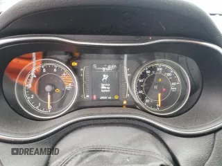 2020 Jeep Cherokee Latitude with VIN 1C4PJLCX3LD503427, listed as a Copart auction lot 50304915 with 29,541 mi miles and Salvage title. Bid and sale history available at DreamBid. Image 9.