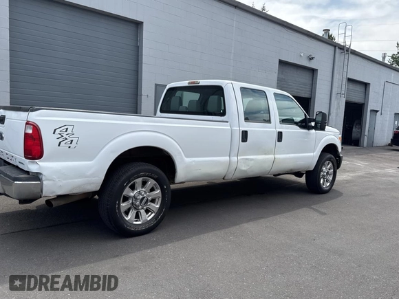 2015 Ford F-250 Lariat z VIN 1FT7W2B63FEC54565, wystawiony jako Copart lot #61446585 z przebiegiem 213 130 mil mil oraz Czysty tytuł • Clean title. Historia ofert i sprzedaży dostępna na DreamBid. Obrazek 4.