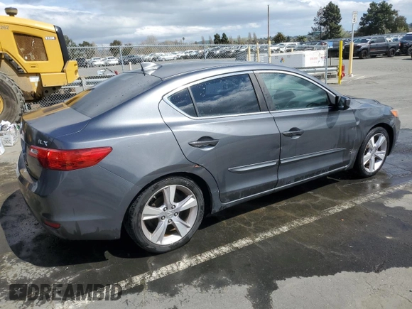 2013 Acura ILX Tech Pkg with VIN 19VDE1F79DE005023, listed as a Copart auction lot 49833855 with 127,801 mi miles and Clean Title. Bid and sale history available at carsss.com. Image 3.
