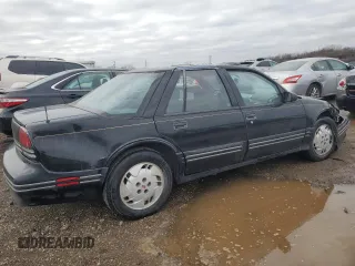 1996 Oldsmobile Cutlass Supreme S z VIN 1G3WH52M5TF374900, wystawiony jako Copart lot #86363644 z przebiegiem 160 137 mil mil oraz Szkody całkowita. Historia ofert i sprzedaży dostępna na DreamBid. Obrazek 3.