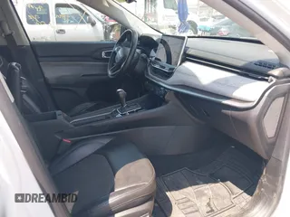 2022 Jeep Compass Latitude with VIN 3C4NJDBB6NT235666, listed as a IAAI auction lot 42161777 with 68,212 mi miles and . Bid and sale history available at DreamBid. Image 5.