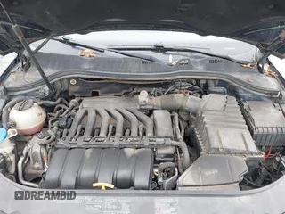 2008 Volkswagen Passat VR6 with VIN WVWRU73C98E015623, listed as a IAAI auction lot 42682325 with 128,731 mi miles and . Bid and sale history available at DreamBid. Image 10.