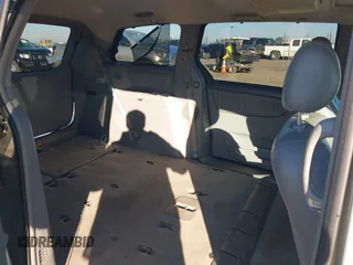2004 Toyota Sienna XLE with VIN 5TDZA22C64S052274, listed as a IAAI auction lot 41279995 with 287,007 mi miles. Bid and sale history available at carsss.com. Image 8.