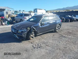 2019 Mercedes-Benz GLC with VIN WDC0G4KB8KF585423, listed as a IAAI auction lot 41254865 with Not Provided miles. Bid and sale history available at carsss.com. Image 2.