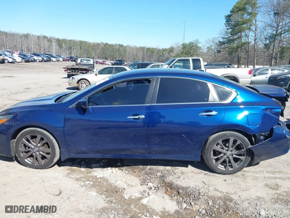 2018 Nissan Altima 2.5 SL with VIN 1N4AL3AP1JC294068, listed as a IAAI auction lot 41639471 with 100,772 mi miles. Bid and sale history available at carsss.com. Image 14.