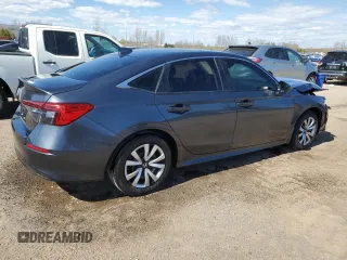 2022 Honda Civic LX z VIN 2HGFE2F26NH131275, wystawiony jako Copart lot #56547825 z przebiegiem 4205 mil mil oraz Czysty tytuł • Clean title. Historia ofert i sprzedaży dostępna na DreamBid. Obrazek 3.