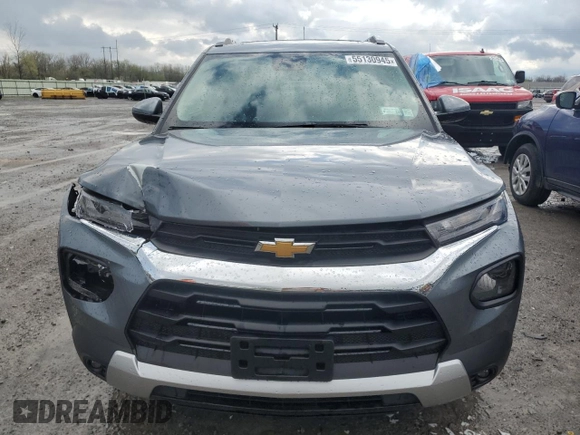 2021 Chevrolet TrailBlazer LT with VIN KL79MRSLXMB115977, listed as a Copart auction lot 55130945 with 38,457 mi miles and Salvage Title. Bid and sale history available at DreamBid. Image 5.