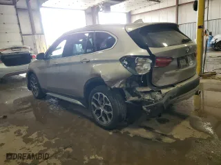 2022 BMW X1 xDrive28i with VIN WBXJG9C05N5U85555, listed as a Copart auction lot 43398955 with 17,461 mi miles and Salvage Title. Bid and sale history available at carsss.com. Image 2.