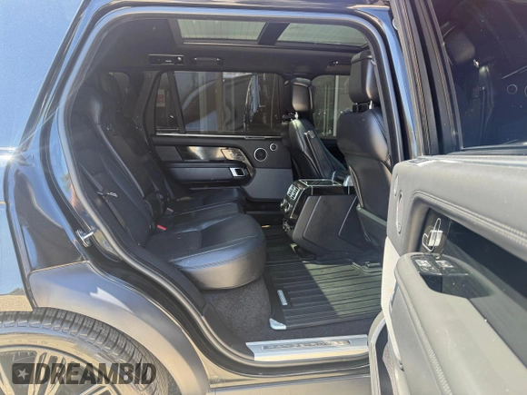 2020 Land Rover Range Rover с VIN SALGS5SE3LA592385, выставлен на аукционе Copart как лот 55535405 с пробегом 136 782 миль миль и Чистый • Clean title. История ставок и продаж доступна на DreamBid. Изображение 6.