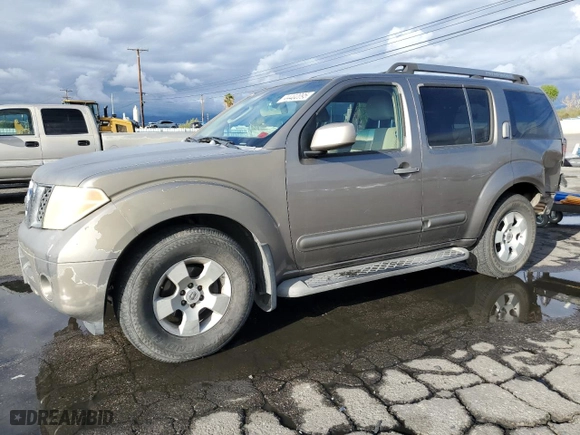 2005 Nissan Pathfinder LE with VIN 5N1AR18U45C788595, listed as a Copart auction lot 44402095 with 254,472 mi miles and Salvage Title. Bid and sale history available at carsss.com. Image 1.