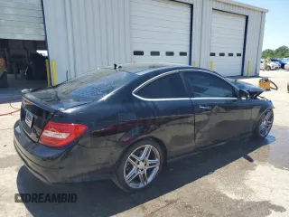 2013 Mercedes-Benz C 250 z VIN WDDGJ4HB0DG094411, wystawiony jako Copart lot #57593055 z przebiegiem 156 212 mil mil oraz Szkoda całkowita • Salvage title. Historia ofert i sprzedaży dostępna na DreamBid. Obrazek 3.