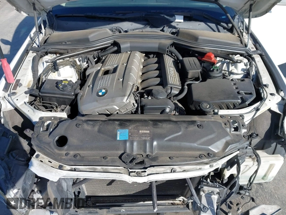 2006 BMW 5 Series 525i with VIN WBANE53516CK84092, listed as a IAAI auction lot 41593364 with 177,580 mi miles. Bid and sale history available at carsss.com. Image 10.