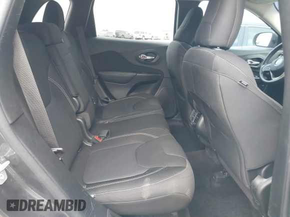 2015 Jeep Cherokee Latitude with VIN 1C4PJLCB0FW601862, listed as a IAAI auction lot 41931048 with 100,705 mi miles and . Bid and sale history available at DreamBid. Image 8.