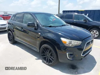 2013 Mitsubishi Outlander SE z VIN 4A4AP4AU1DE018923, wystawiony jako IAAI lot #42375417 z przebiegiem 170 605 mil mil oraz . Historia ofert i sprzedaży dostępna na DreamBid. Obrazek 1.