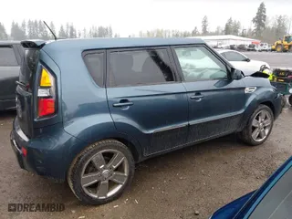 2011 Kia Soul + with VIN KNDJT2A2XB7279023, listed as a IAAI auction lot 41979158 with 178,573 mi miles. Bid and sale history available at carsss.com. Image 14.