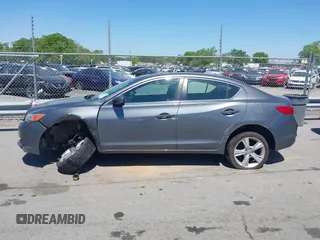 2013 Acura ILX Tech Pkg with VIN 19VDE1F7XDE007976, listed as a IAAI auction lot 42052098 with 119,494 mi miles. Bid and sale history available at carsss.com. Image 14.