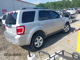 2008 Ford Escape Limited with VIN 1FMCU04178KE82143, listed as a IAAI auction lot 42297792 with 352,516 mi miles and . Bid and sale history available at DreamBid. Image 4.