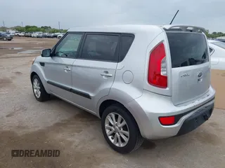 2012 Kia Soul + with VIN KNDJT2A60C7377305, listed as a IAAI auction lot 41902069 with 76,217 mi miles. Bid and sale history available at carsss.com. Image 3.