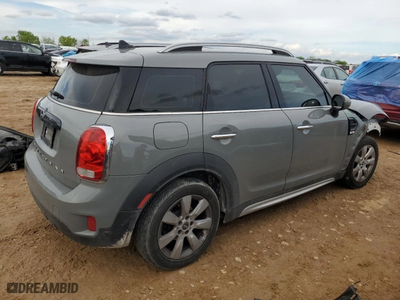 2019 MINI Countryman Cooper with VIN WMZYS7C52K3F45764, listed as a Copart auction lot 51124245 with 103,622 mi miles and Salvage Title. Bid and sale history available at carsss.com. Image 3.
