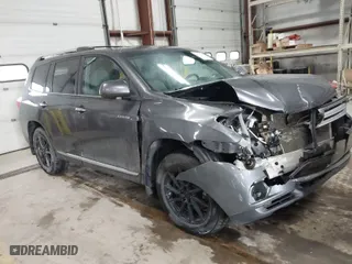 2013 Toyota Highlander Limited with VIN 5TDDK3EH3DS239217, listed as a IAAI auction lot 41731207 with 109,233 mi miles. Bid and sale history available at carsss.com. Image 1.