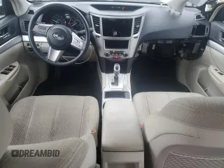 2011 Subaru Outback 2.5i z VIN 4S4BRBAC9B3353790, wystawiony jako Copart lot #57381165 z przebiegiem 175 761 mil mil oraz Szkody całkowita. Historia ofert i sprzedaży dostępna na DreamBid. Obrazek 8.
