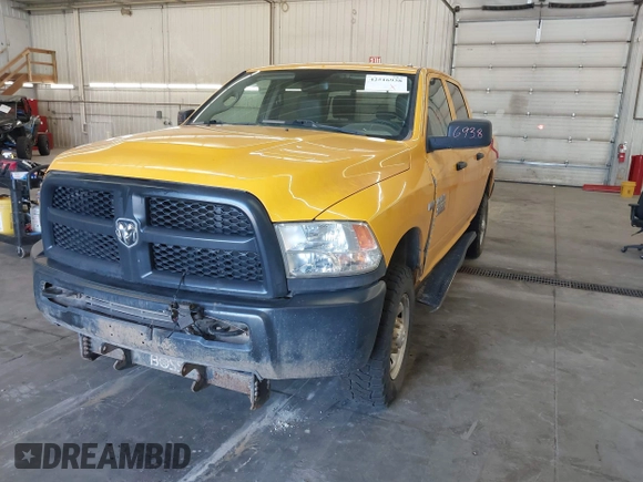 2018 Ram 2500 Tradesman with VIN 3C6TR5CT3JG215446, listed as a IAAI auction lot 42516938 with 37,886 mi miles and . Bid and sale history available at DreamBid. Image 19.