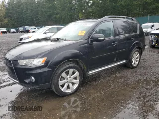 2010 Mitsubishi Outlander XLS z VIN JA4JT4AX4AZ009743, wystawiony jako Copart lot #52824925 z przebiegiem 117 984 mil mil oraz Czysty tytuł • Clean title. Historia ofert i sprzedaży dostępna na DreamBid. Obrazek 1.