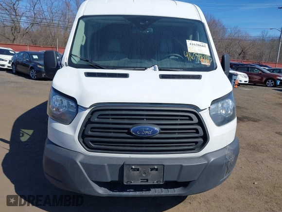 2019 Ford Transit z VIN 1FTYR1CM6KKB81786, wystawiony jako IAAI lot #41638685 z przebiegiem 87 476 mil mil oraz . Historia ofert i sprzedaży dostępna na DreamBid. Obrazek 12.