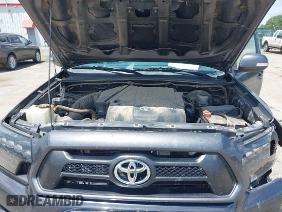 2012 Toyota Tacoma z VIN 5TFLU4EN8CX023888, wystawiony jako IAAI lot #42545349 z przebiegiem 118 369 mil mil oraz . Historia ofert i sprzedaży dostępna na DreamBid. Obrazek 10.