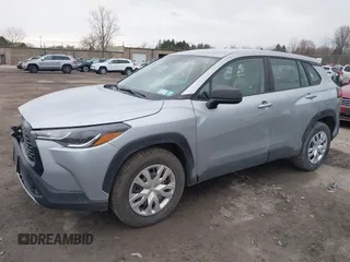 2022 Toyota Corolla Cross L с VIN 7MUAAABG4NV027200, выставлен на аукционе IAAI как лот 41834113 с пробегом 58 533 миль миль и . История ставок и продаж доступна на DreamBid. Изображение 18.