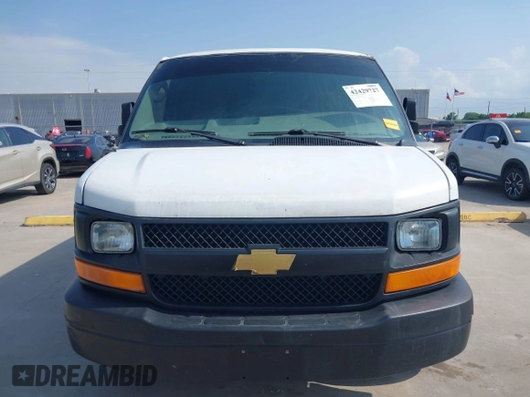 2007 Chevrolet Express Cargo with VIN 1GCGG25V471172398, listed as a IAAI auction lot 42429727 with 288,256 mi miles and . Bid and sale history available at DreamBid. Image 6.