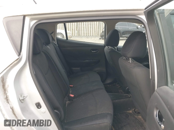2016 Nissan LEAF S with VIN 1N4AZ0CP2GC301712, listed as a IAAI auction lot 41929753 with 67,265 mi miles. Bid and sale history available at carsss.com. Image 8.