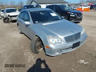 2007 Mercedes-Benz C 280 Luxury with VIN WDBRF92H37F891873, listed as a IAAI auction lot 42058992 with 127,760 mi miles and . Bid and sale history available at DreamBid. Image 1.