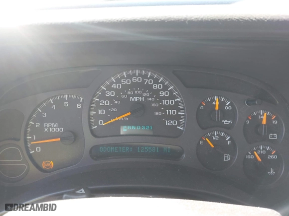 2004 Chevrolet Silverado 1500 Z71 with VIN 2GCEK19T541236477, listed as a IAAI auction lot 42045565 with 125,581 mi miles. Bid and sale history available at carsss.com. Image 7.