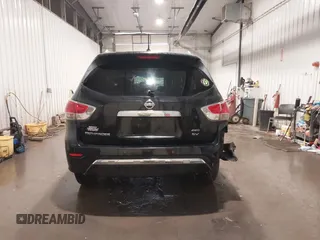 2016 Nissan Pathfinder SL z VIN 5N1AR2MM4GC660727, wystawiony jako IAAI lot #41834916 z przebiegiem Nie podano mil oraz . Historia ofert i sprzedaży dostępna na DreamBid. Obrazek 17.