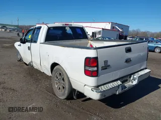 2005 Ford F-150 STX with VIN 1FTRX12W35NA09781, listed as a IAAI auction lot 41846576 with 231,784 mi miles. Bid and sale history available at carsss.com. Image 3.