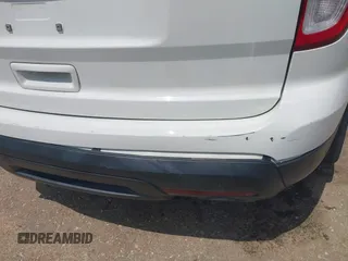 2011 Ford Explorer с VIN 1FMHK7B85BGA29959, выставлен на аукционе IAAI как лот 42418887 с пробегом 228 303 миль миль и . История ставок и продаж доступна на DreamBid. Изображение 22.
