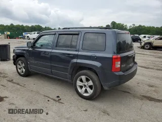 2014 Jeep Patriot Latitude with VIN 1C4NJRFB4ED588422, listed as a Copart auction lot 61401025 with 162,855 mi miles and Salvage title. Bid and sale history available at DreamBid. Image 2.