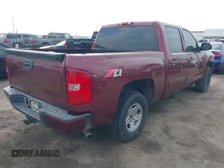 2008 Chevrolet Silverado 1500 LTZ with VIN 2GCEK13M781176306, listed as a IAAI auction lot 41582794 with 231,386 mi miles. Bid and sale history available at carsss.com. Image 4.