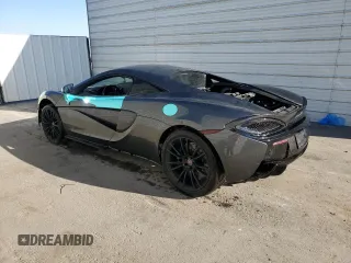 2017 McLaren 570S z VIN SBM13DAA0HW002700, wystawiony jako Copart lot #72814524 z przebiegiem Nie podano mil oraz Szkody całkowita. Historia ofert i sprzedaży dostępna na DreamBid. Obrazek 2.