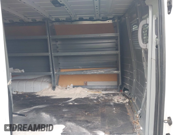 2021 Nissan NV Cargo SV z VIN 1N6BF0KYXMN805682, wystawiony jako IAAI lot #42152216 z przebiegiem 82 671 mil mil oraz . Historia ofert i sprzedaży dostępna na DreamBid. Obrazek 8.