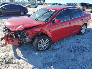 2007 Volkswagen Jetta 2.5 с VIN 3VWSF71K57M038179, выставлен на аукционе Copart как лот 47118715 с пробегом 153 763 миль миль и Списание • Salvage title. История ставок и продаж доступна на DreamBid. Изображение 1.