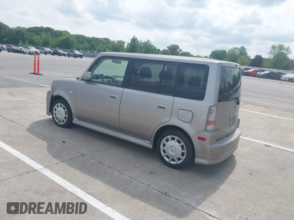 2006 Scion xB z VIN JTLKT324864107465, wystawiony jako IAAI lot #42529697 z przebiegiem Nie podano mil oraz . Historia ofert i sprzedaży dostępna na DreamBid. Obrazek 3.